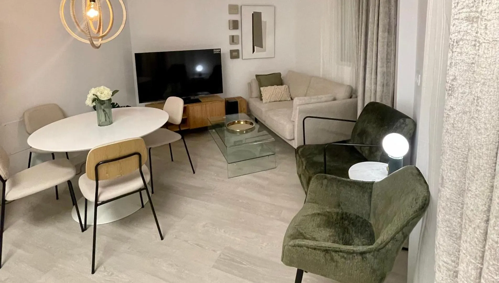 Apartamento Historical Centre! Private Terrace & Gym-Near Public Parking Málaga 0*,  España